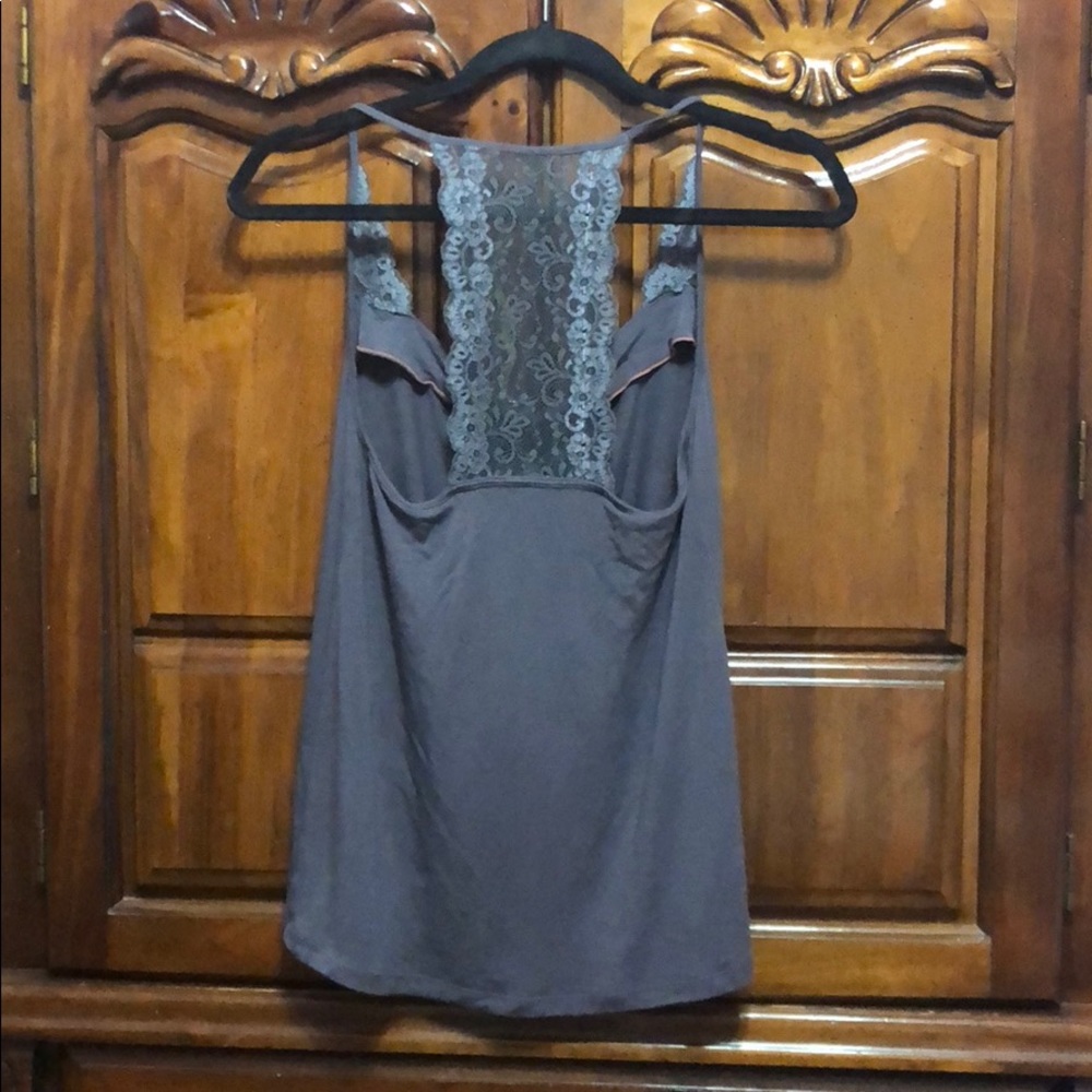 Tank - Picture 2 of 3